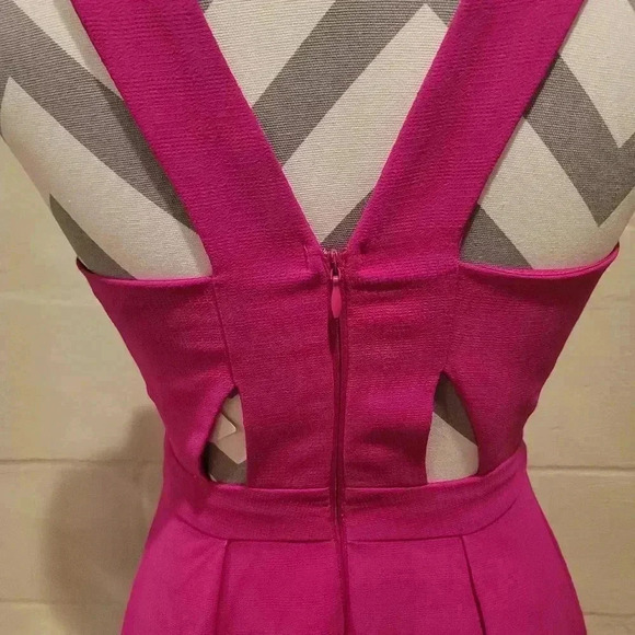 Adeyln Rae Serena Fit and Flare Scallop Dress Fuchsia Size XS EUC. - Picture 5 of 13